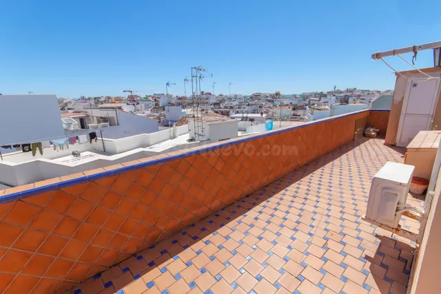 Ático para reformar con terrazas panorámicas – Corazón de Es - foto 5