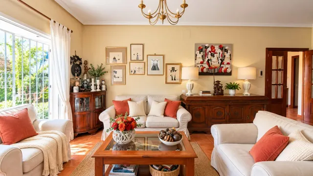 Chalet urbano reformado con piscina, placas solares y todas las comodidades — 17