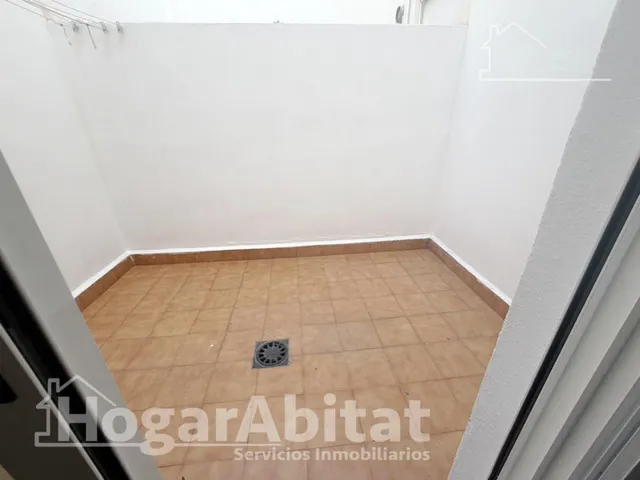Reformado con patio cerca de la playa — 26