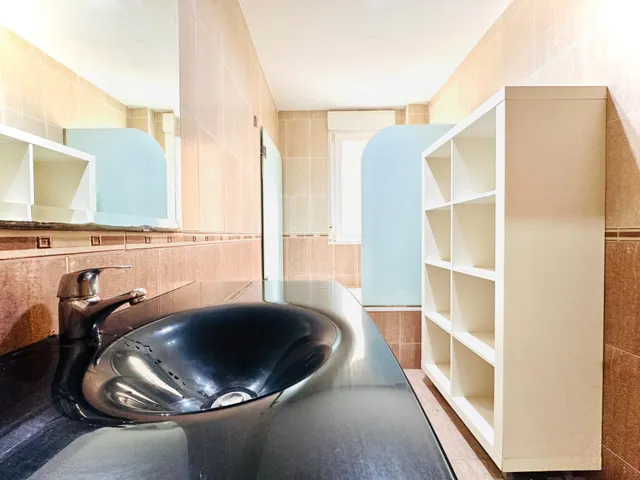 Oportunidad Única: Apartamento Moderno en Las Gabias — 9