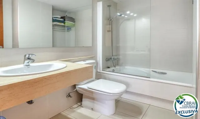 Apartamento de alto standing en Roses a 50 m del mar — 20