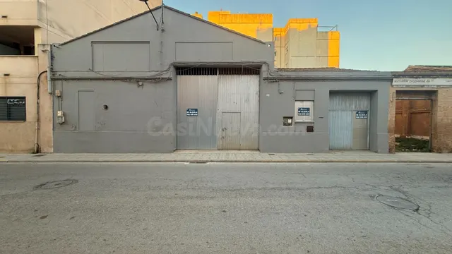 NAVE EN ALQUILER CON MUY BUENA ubicación