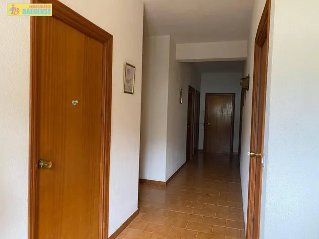 Chalet en venta — 18