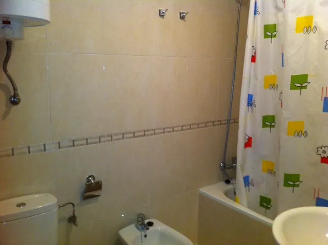 PISO AMUEBLADO CON TRASTERO — 11
