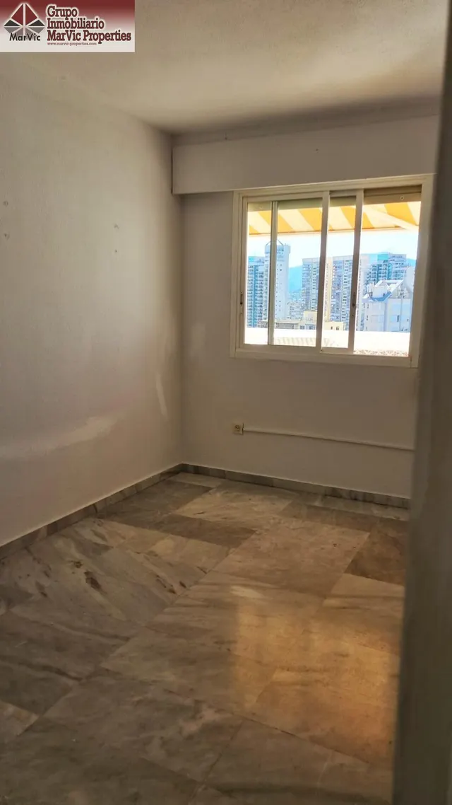 Exquisito Bungalow de una Planta en Benidorm con Espectaculares Vistas — 10