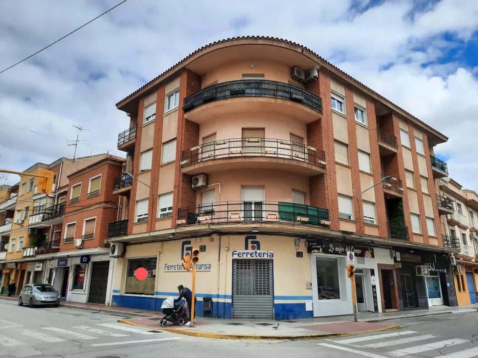 LOCAL EN ZONA CENTRO