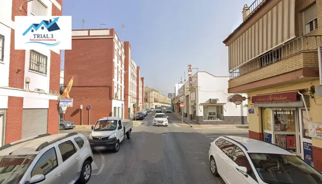 Venta local comercial en Dos Hermanas (Sevilla) - foto 2