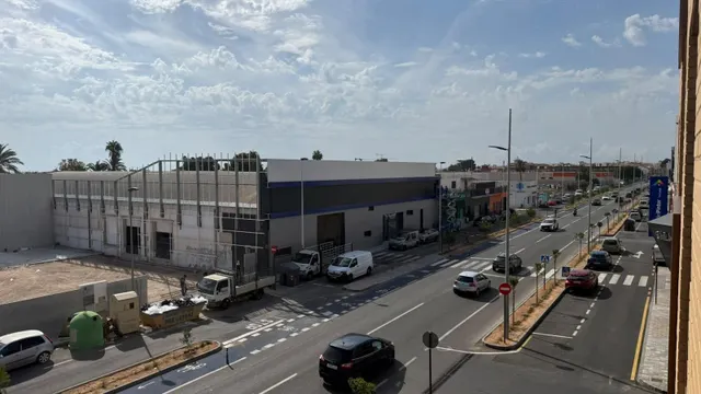 PISO DE TRES DORMITORIOS CON PISCINA CLIMATIZADA, GIMNASIO Y SAUNA EN SAN PEDRO DEL PINATAR — 40