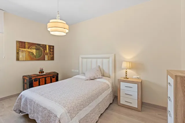 EXCLUSIVO CHALET INDEPENDIENTE DE UNA SOLA PLANTA EN EL VENTORRILLO – CÚLLAR VEGA — 28