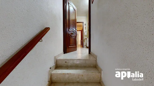 CASA UNIFAMILIAR ADOSADA CON GARAJE — 40