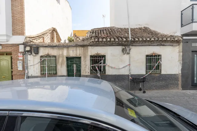 SE VENDE CASA SOLAR EN CALLE GUADALAJARA, EN EL ZAIDÍN. - foto 4