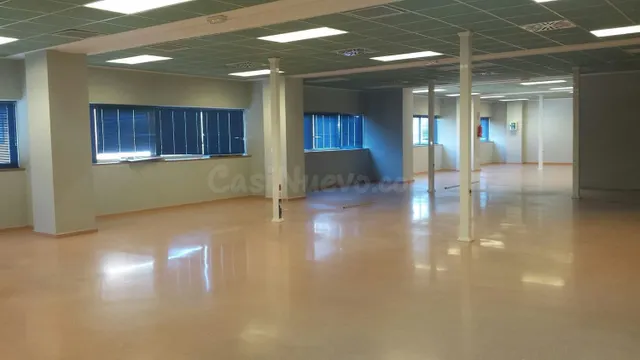 OFICINA DISPONIBLE EN ZONA EMPRESARIAL DE SEVILLA ESTE - foto 2