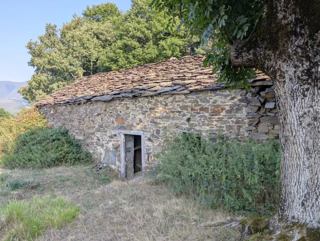 Espectacular finca rustica con cuadra tradiccional — 2