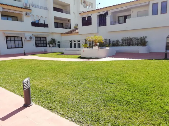 APARTAMENTO  EN ALQUILER EN EL CENTRO COMERCIAL VISTAHERMOSA — 14