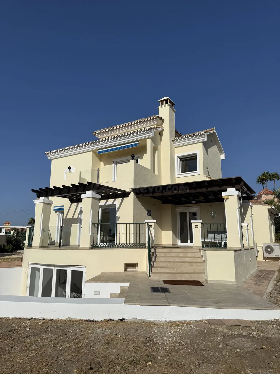 Chalet 5 habitaciones 334m² en venta - Costa Del Sol