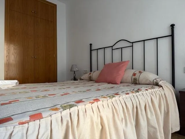 Alquiler de apartamento en el centro , junto a el Corte Ingles, 2 dormitorios, plaza de garaje y trastero — 29