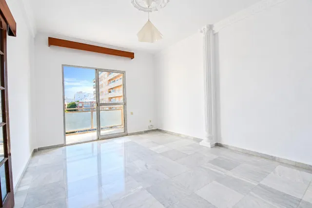 Piso junto a iglesia san jose, 113 metros, ascensor, av principal — 2