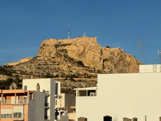 Piso 3 habitaciones 150m² en venta - Mercado — 18