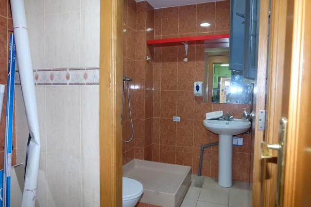 Local en venta en calle José Maria Bayarri de Valencia — 9