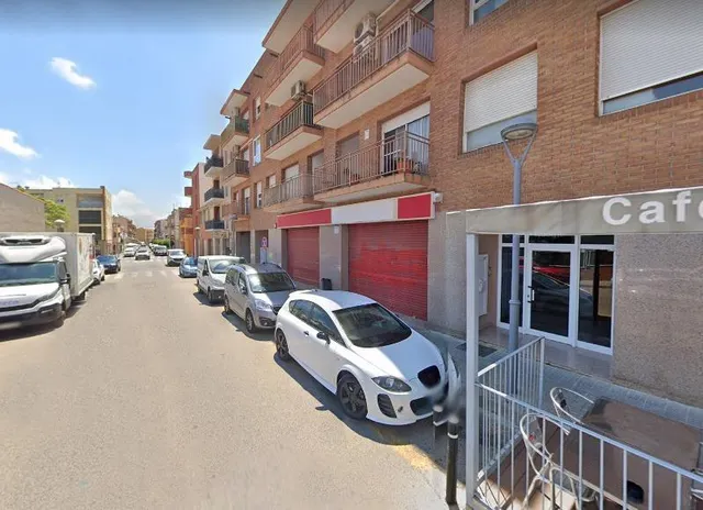 Excelente local en C/ Alcalde Marian Fonts, La Canonja, Tarragona. — 5