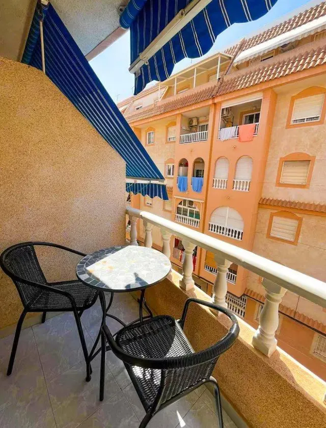 PRECIOSO APARTAMENTO A UNOS PASOS DE TODOS LOS SERVICIOS Y DE LA PLAYA — 15