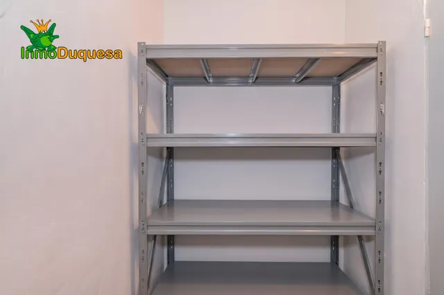 Ático duplex con terraza de 61 m2, plaza de aparcamiento, trastero, piscina comunitaria, padel - PTS. — 29
