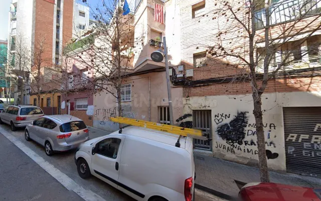 Se vende piso OKUPADO en Badalona (Barcelona) - foto 2