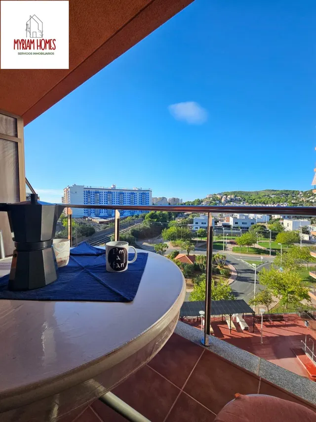PRECIOSO APARTAMENTO CON VISTAS AL MAR CON GARAJE Y TRASTERO — 13