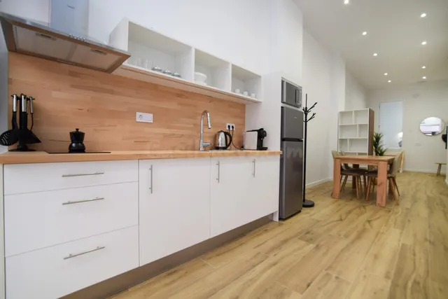 Inmueble reformado con encanto y techos altos en La Raiosa – - foto 2