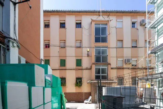 ESTUPENDO PISO EN ZONA VERGELES-ZAIDIN. — 3
