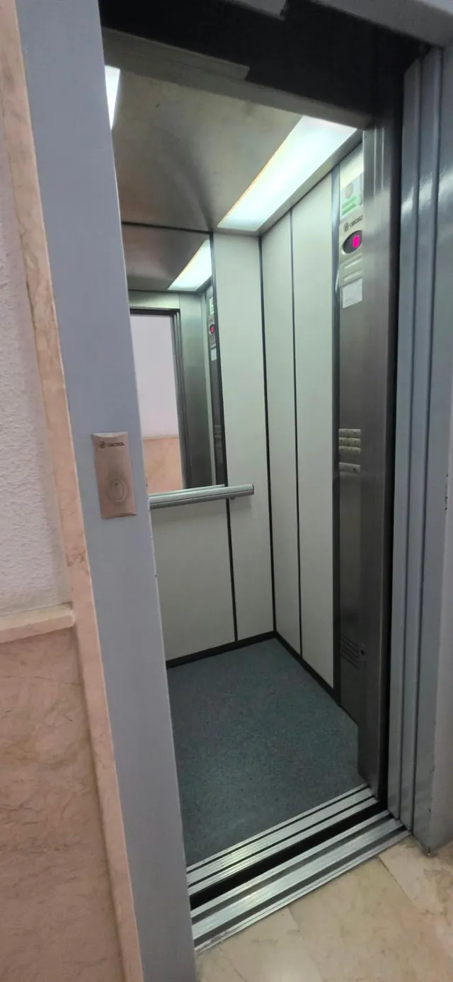 PISO A LA VENTA AMPLIO, LUMINOSO Y CON PLAZA DE GARAGE — 31