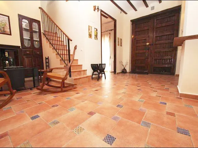 Casa rural con historia en Buñol: 5 habitaciones, 5 baños, j - foto 3