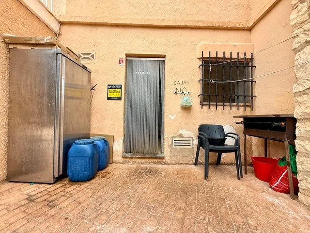 Local comercial en Venta en Denia Alicante — 40