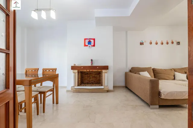 Espectacular chalet adosado en el Vial de Churriana de la Vega: eficiencia, confort y listo para entrar a vivir! — 9