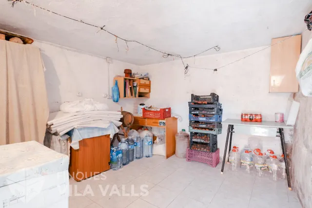 Granja con posibilidad de 2 vivendas.y 1 Ha de terreno — 41