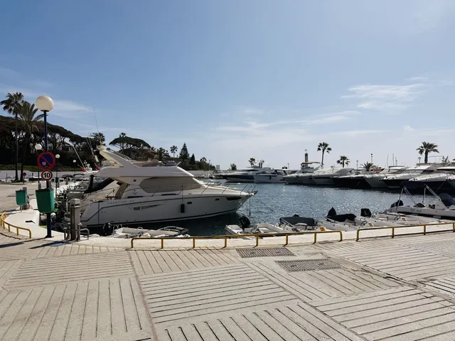 Restaurante 150m² en venta - Marbella — 34