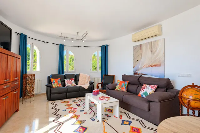 Villa con piscina, orientación sur y vistas al mar y montaña en Calpe — 26
