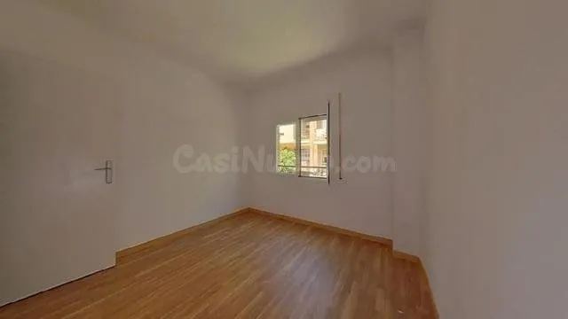 CASA EN VENTA OKUPADA EN C/ JOTA - foto 5