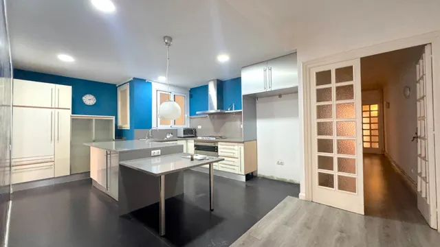 Piso Señorial en Balmes con  Doble Orientación — 7