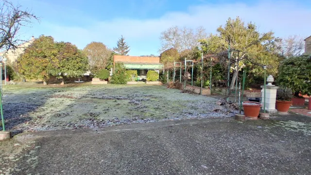 CASA CON TERRENO RÚSTICO VENTA ALMENARA DE TORMES. Urbis te ofrece una casa con terreno rústico en venta en Almenara de Tormes, Salamanca. — 14