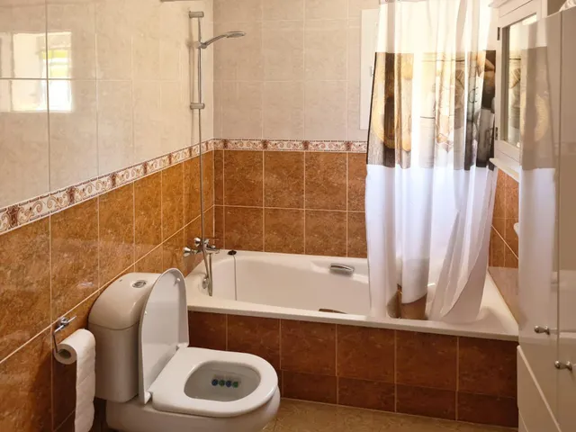 Encantadora villa con piscina privada, jardín y solárium en Monte y Mar, Gran Alacant — 29