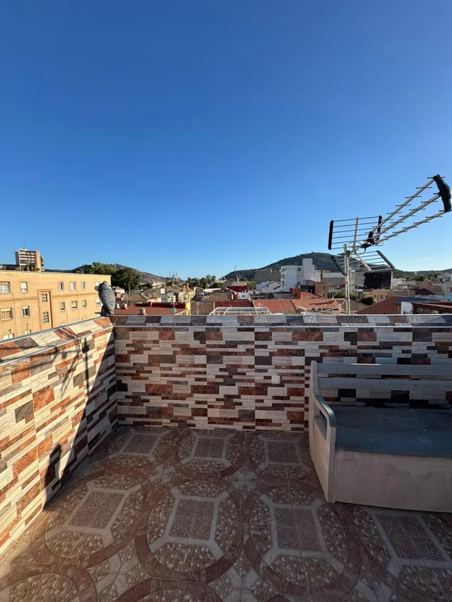 Apartamento en el barrio de la Concepción con terraza. — 9
