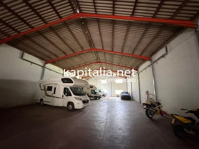 NAVE EN SOLAR URBANO RESIDENCIAL A LA VENTA EN ALCUDIA DE CR - foto 3