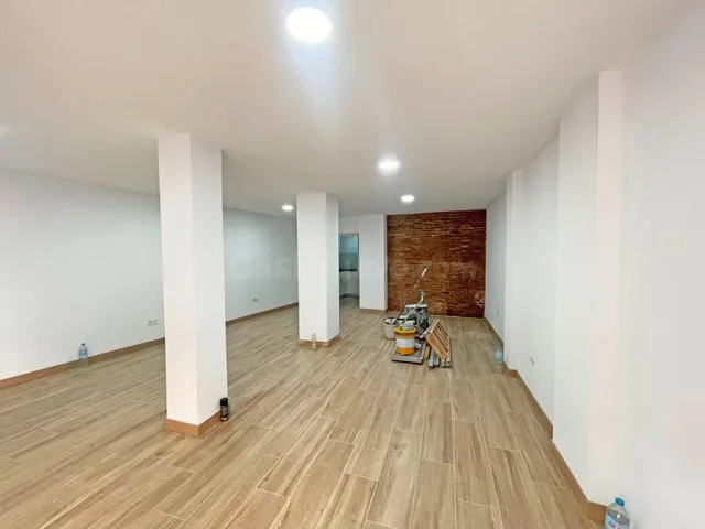 Local Comercial en Venta en Sant Pere - foto 3