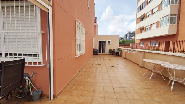 BUNGALOW DE ESQUINA EN ZONA KELME — 38
