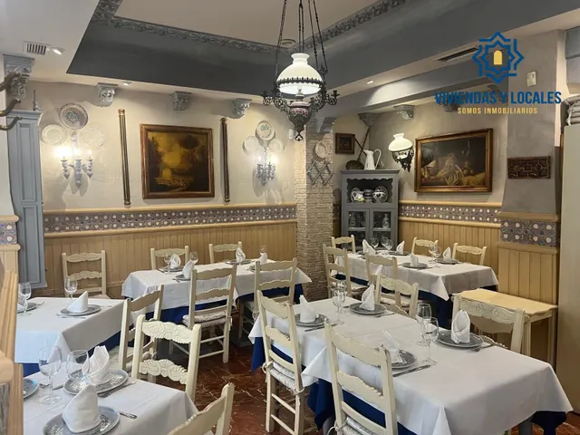 SE TRASPASA RESTAURANTE TOTALMENTE INSTALADO Y FUNCIONANDO JUNTO PLAZA DE GRACIA Y CALLE RECOGIDAS — 2