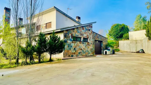 EXQUISITA VILLA CON DISEÑO MODERNO Y AMPLIA PARCELA, CON PISCINA PRIVADA EN LA PILARA — 2