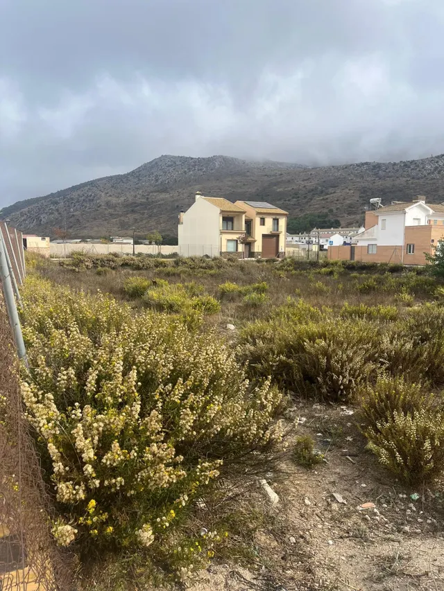 En venta parcela para vivienda unifamiliar en Ventas de Zafa - foto 3
