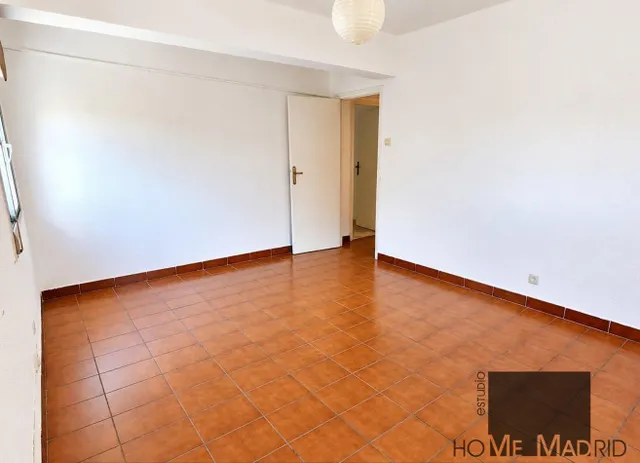 ESTUDIO HOME MADRID OFRECE piso de 109 m2, situado en tercera planta exterior, en el barrio de Peñagrande. — 15