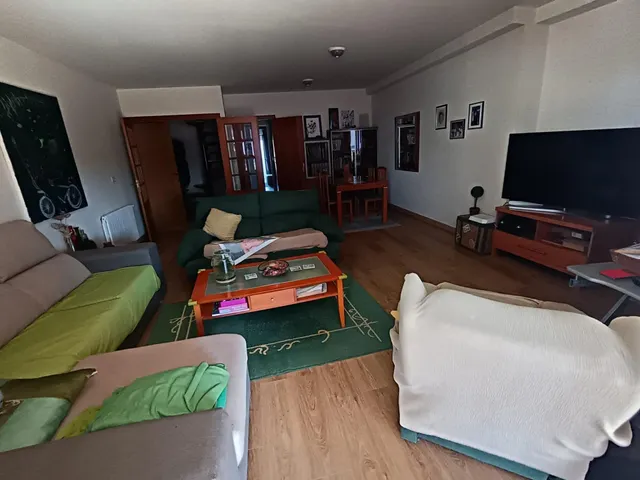 CASA PAREADA EN CAMBADOS con LOCAL COMERCIAL — 7